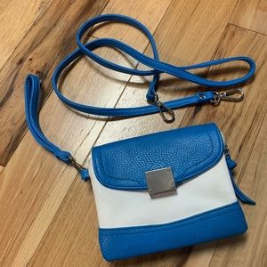 Charming charlies clutch